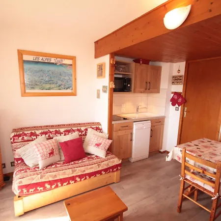 Petit 2 Pieces Cabine, Ensoleille, 4/5 Couchages - Fr-1-293-140 Les Saisies